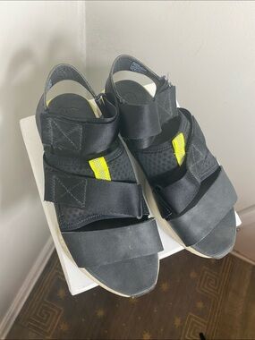 Sorel Black Sport Sandals with Neon Yellow Accent